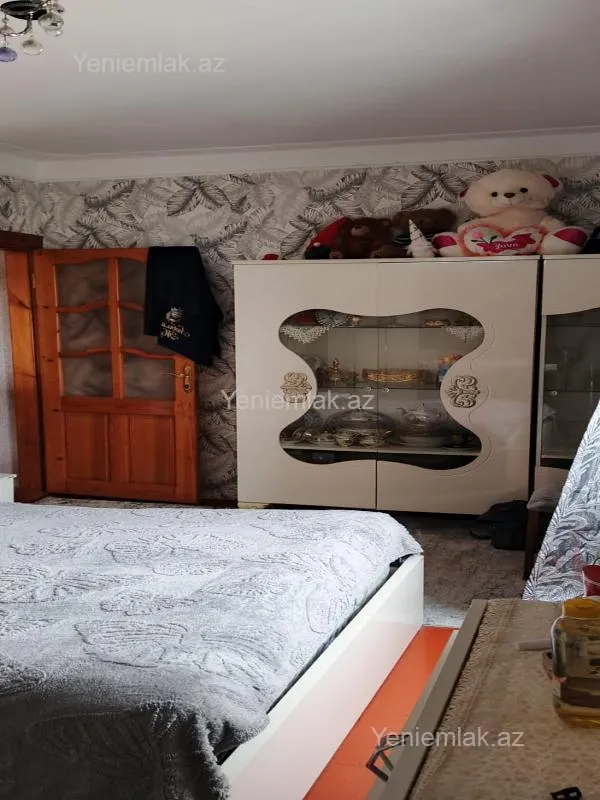 Satılır 1 otaqlı köhnə tikili 36 m²