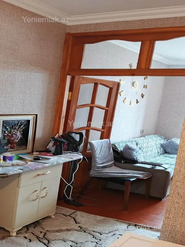 Satılır 1 otaqlı köhnə tikili 36 m²