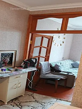 Satılır 1 otaqlı köhnə tikili 36 m²