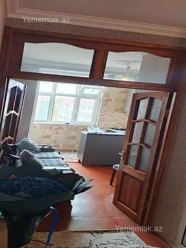 Satılır 1 otaqlı köhnə tikili 36 m²