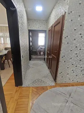Satılır 4 otaqlı köhnə tikili 125 m²
