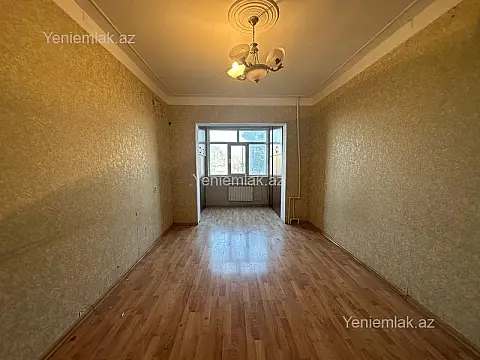 Satılır 3 otaqlı köhnə tikili 80 m² — Bakı, Binəqədi 3 otaq 80.00 m²