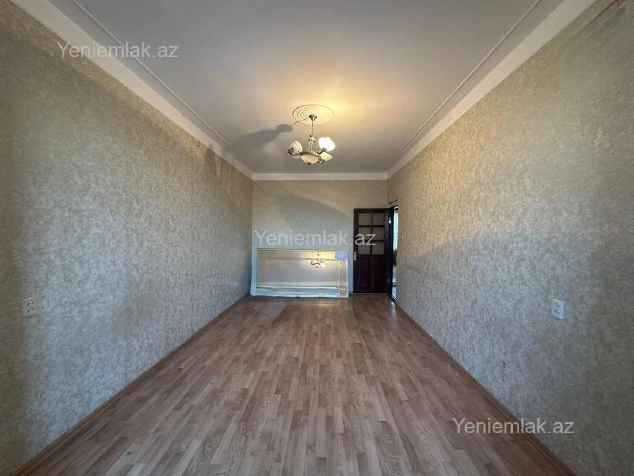 Satılır 3 otaqlı köhnə tikili 80 m²