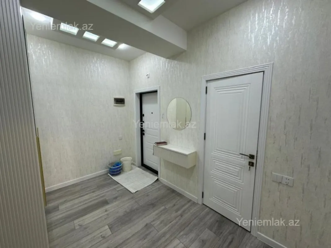 Satılır 3 otaqlı yeni tikili 92 m²