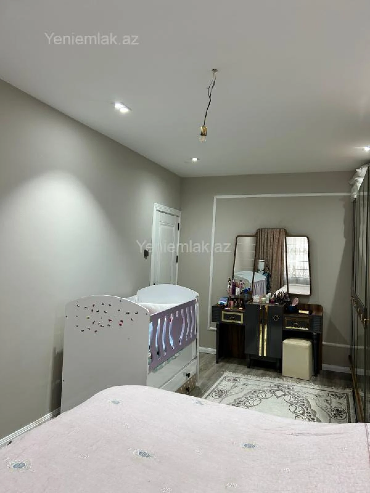Satılır 3 otaqlı köhnə tikili 70 m²