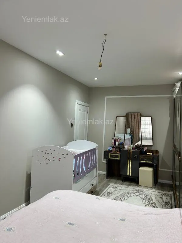 Satılır 3 otaqlı köhnə tikili 70 m²
