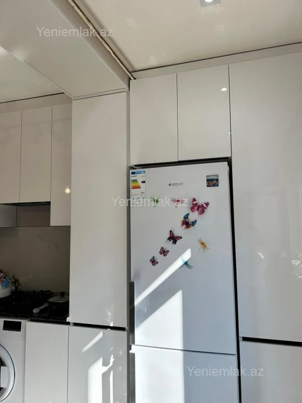 Satılır 3 otaqlı köhnə tikili 70 m²