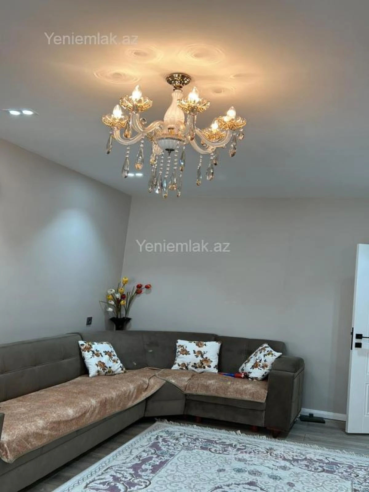 Satılır 3 otaqlı köhnə tikili 70 m²