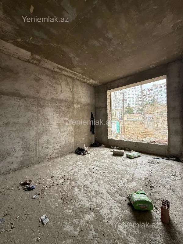 Satılır 4 otaqlı həyət evi 240 m²