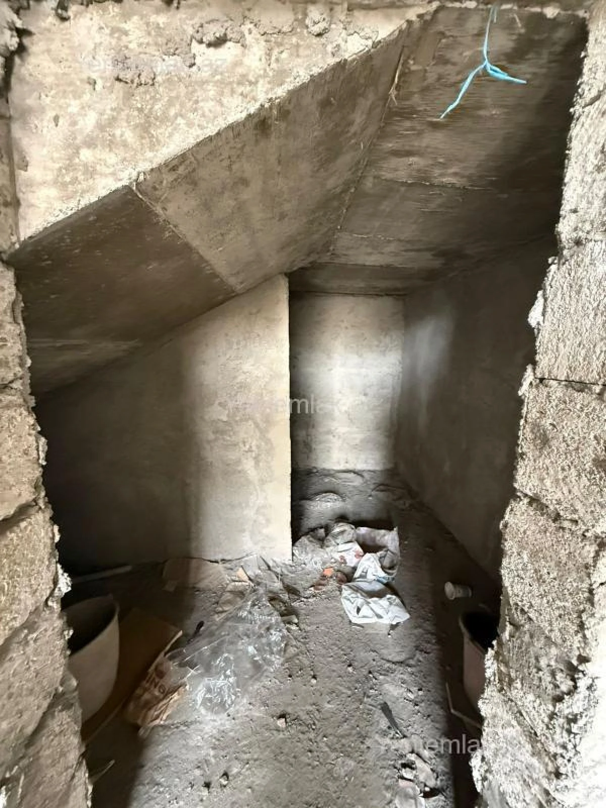 Satılır 4 otaqlı həyət evi 240 m²