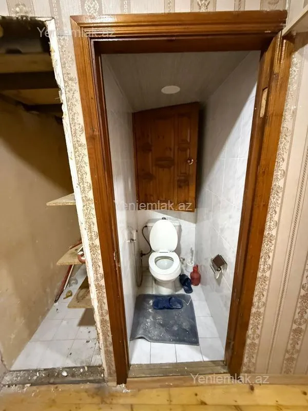 Satılır 2 otaqlı köhnə tikili 65 m²