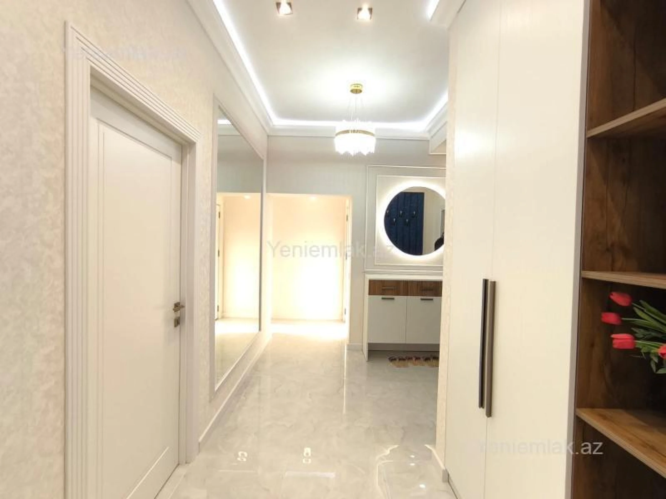 Satılır 3 otaqlı yeni tikili 85 m²