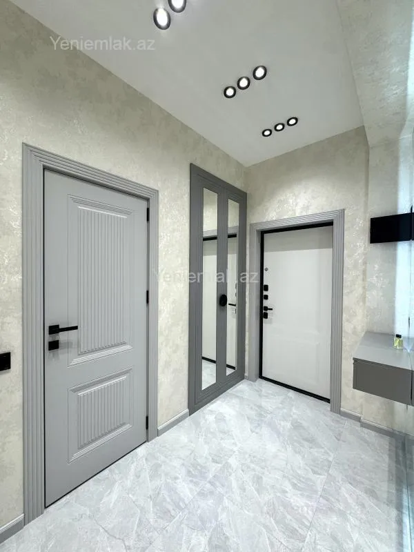 Satılır 3 otaqlı yeni tikili 65 m²