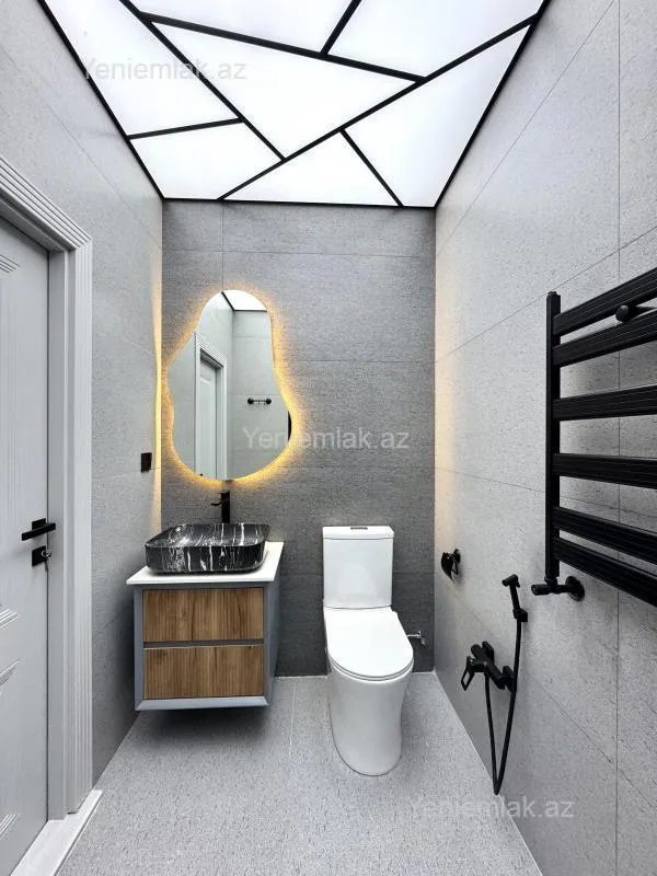 Satılır 3 otaqlı yeni tikili 65 m²