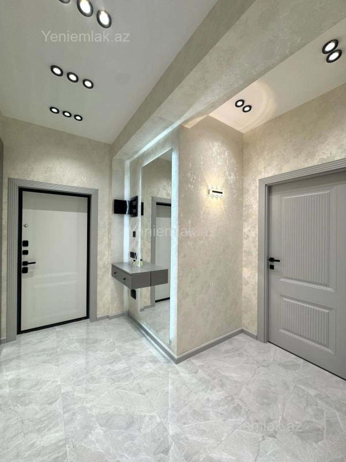 Satılır 3 otaqlı yeni tikili 65 m²