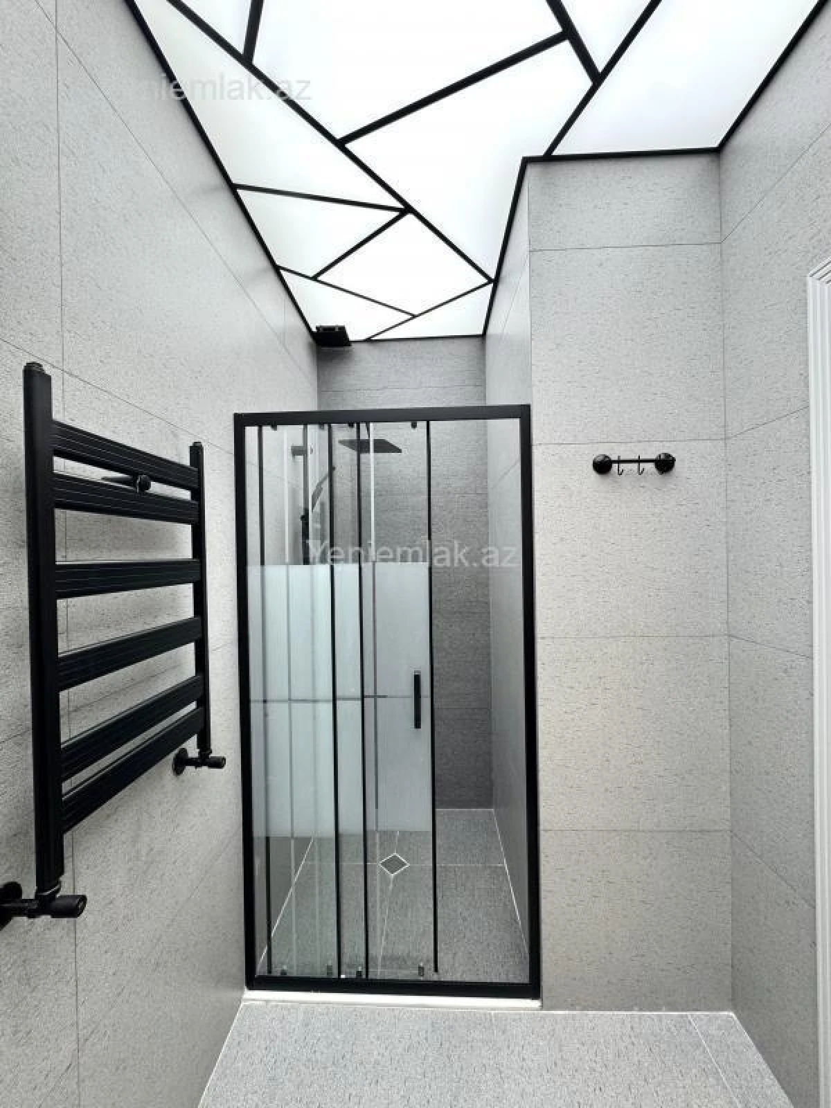 Satılır 3 otaqlı yeni tikili 65 m²