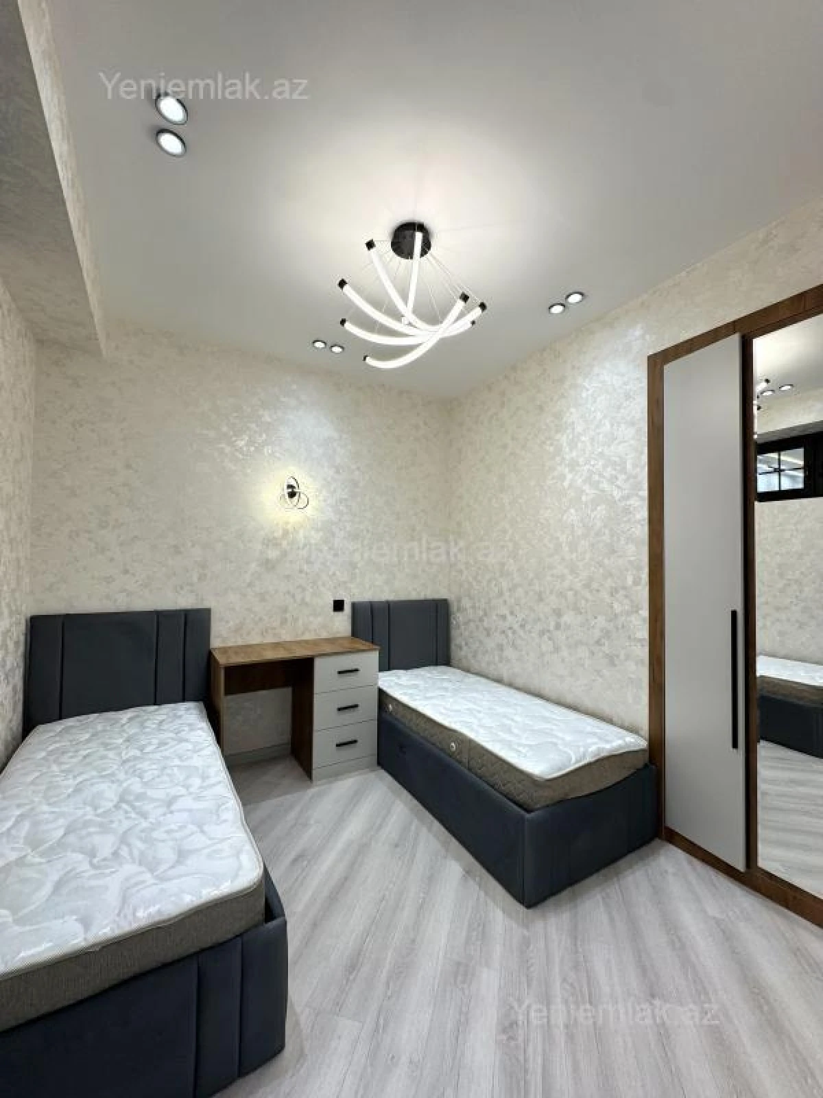 Satılır 3 otaqlı yeni tikili 65 m²