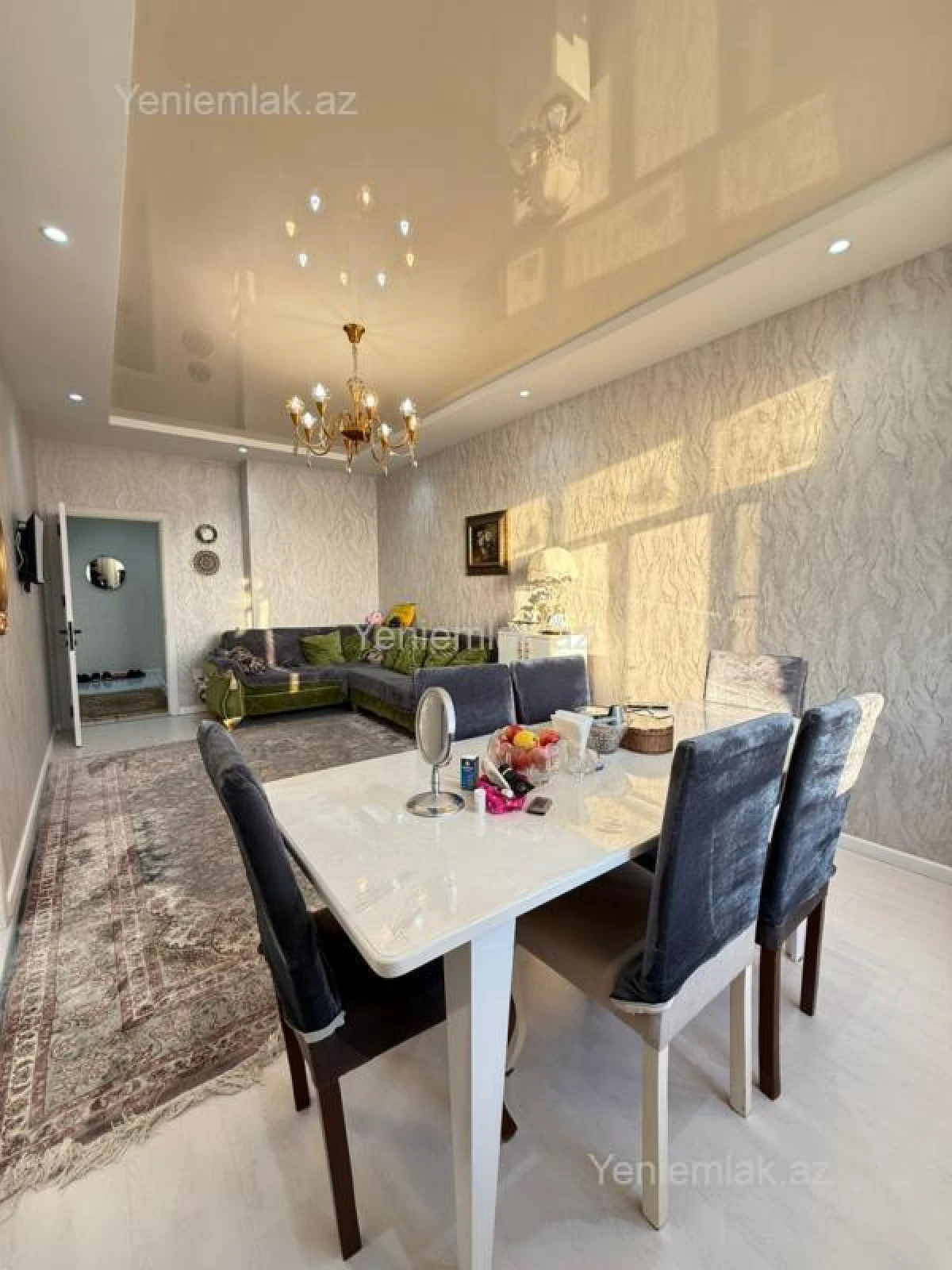 Satılır 2 otaqlı yeni tikili 74 m²