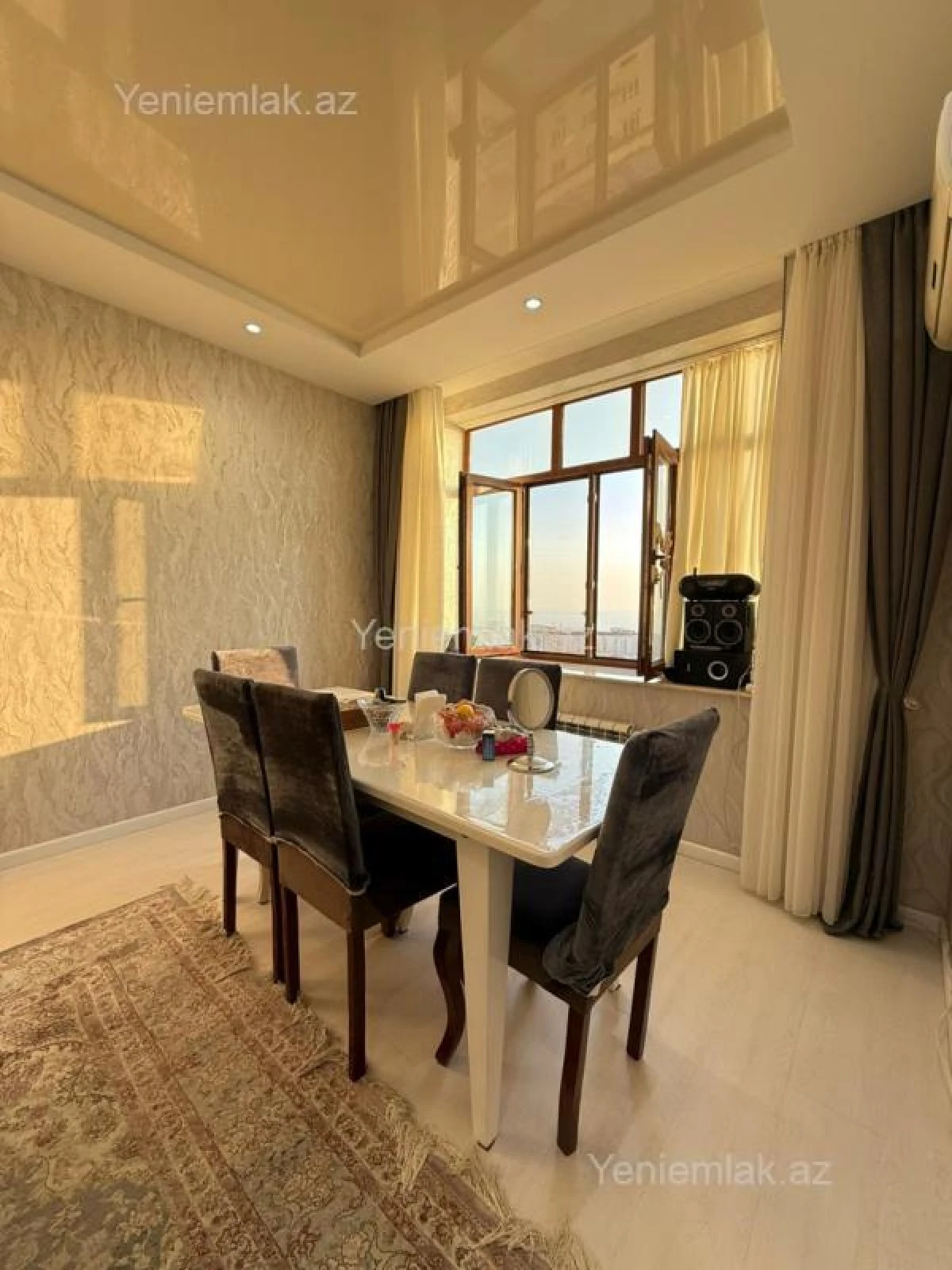 Satılır 2 otaqlı yeni tikili 74 m²