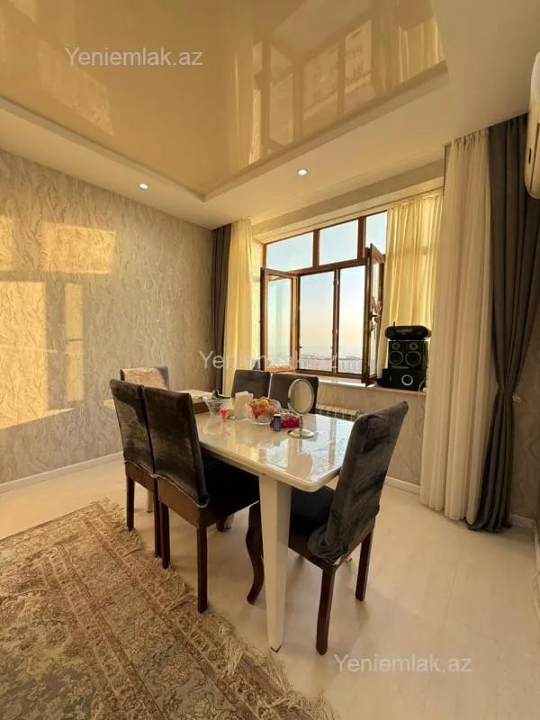Satılır 2 otaqlı yeni tikili 74 m²
