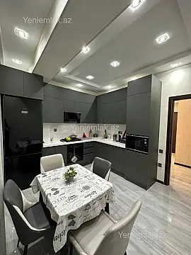 Satılır 3 otaqlı yeni tikili 110 m²