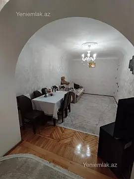 Satılır 3 otaqlı köhnə tikili 80 m²