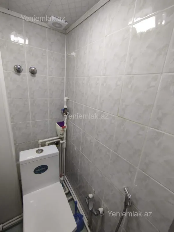 Satılır 3 otaqlı köhnə tikili 80 m²