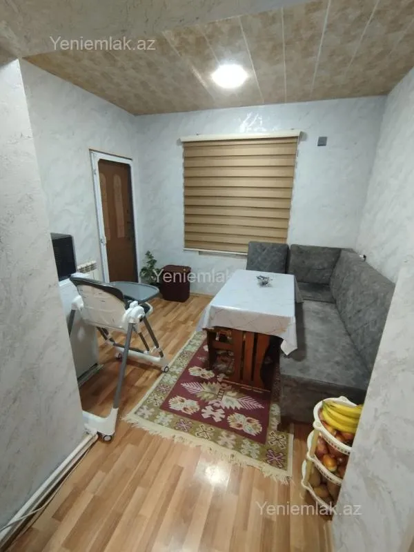 Satılır 3 otaqlı köhnə tikili 80 m²