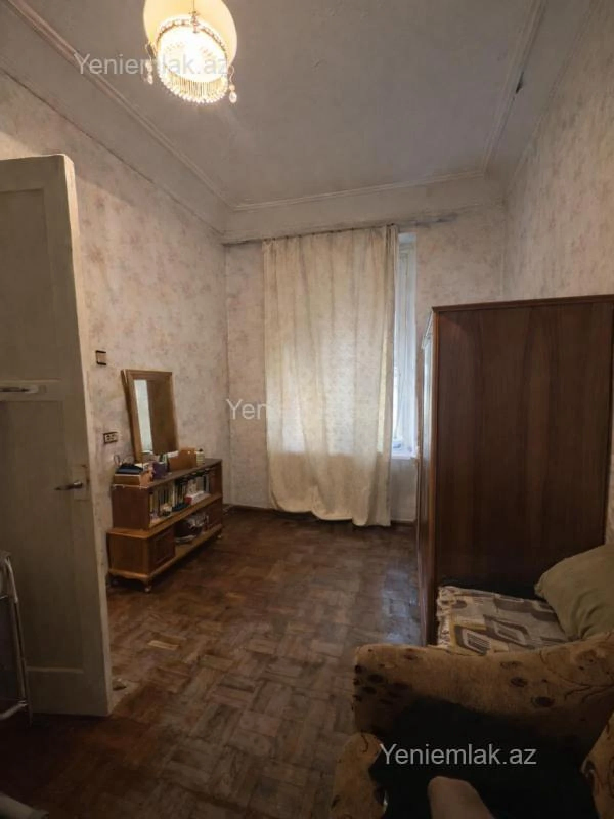 Satılır 3 otaqlı köhnə tikili 70 m²