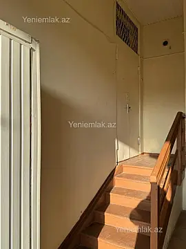 Satılır 3 otaqlı köhnə tikili 70 m²
