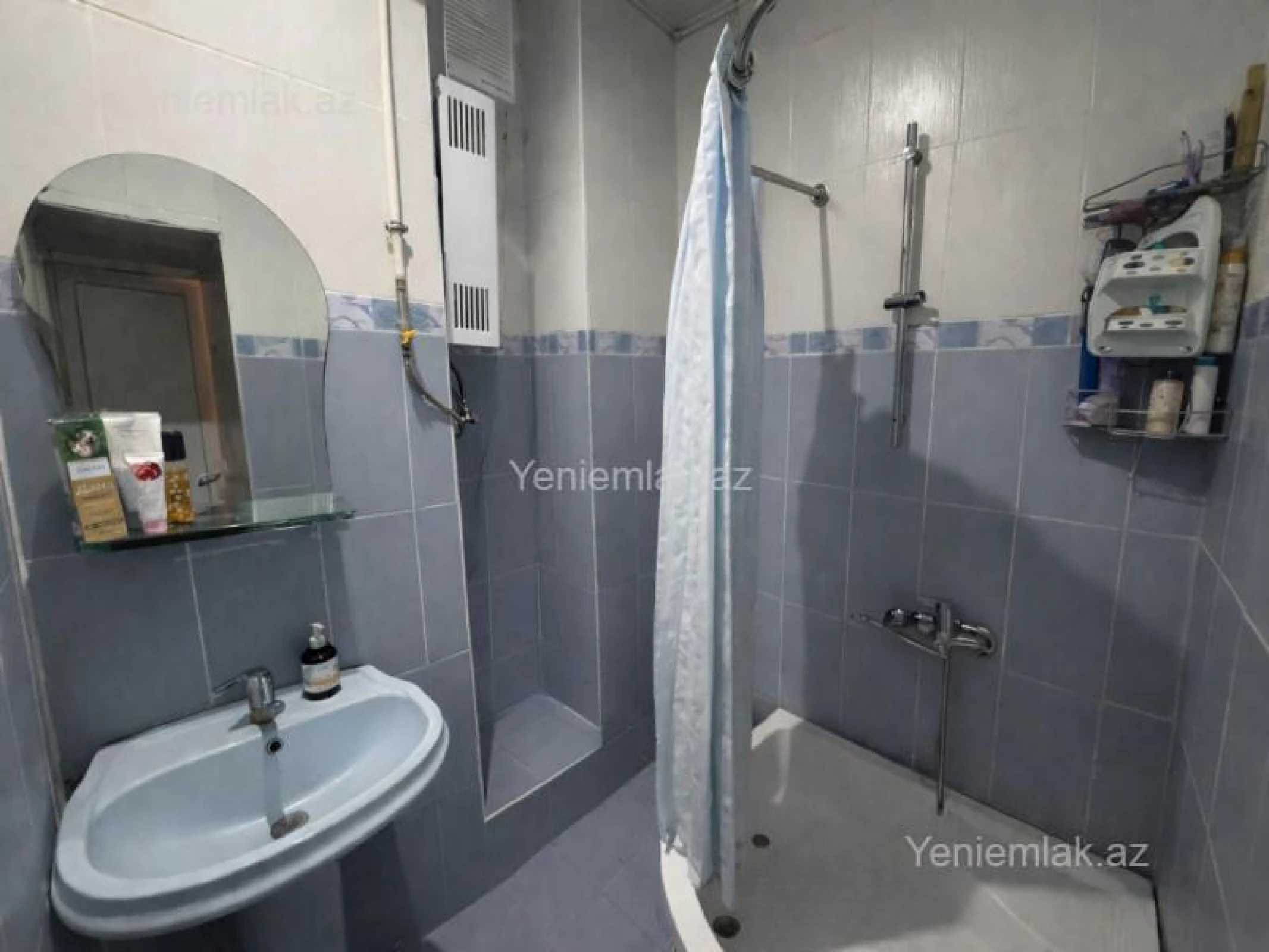 Satılır 3 otaqlı köhnə tikili 70 m²