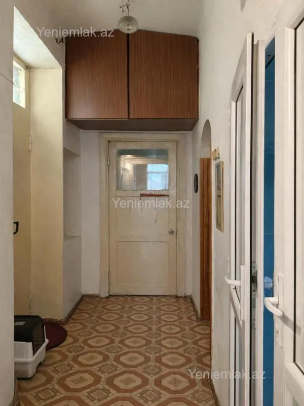 Satılır 3 otaqlı köhnə tikili 70 m²