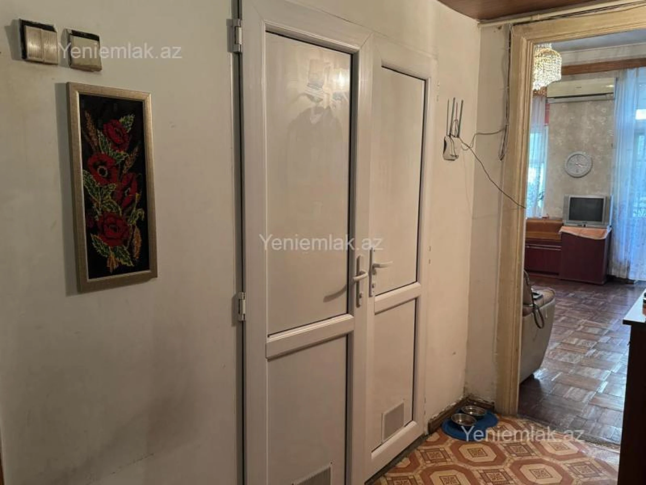 Satılır 3 otaqlı köhnə tikili 70 m²
