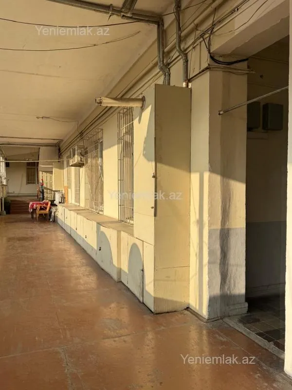 Satılır 3 otaqlı köhnə tikili 70 m²