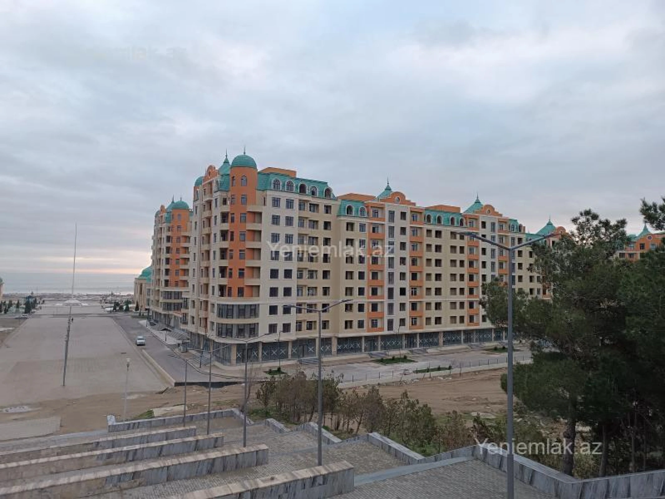 Satılır 2 otaqlı yeni tikili 93 m²