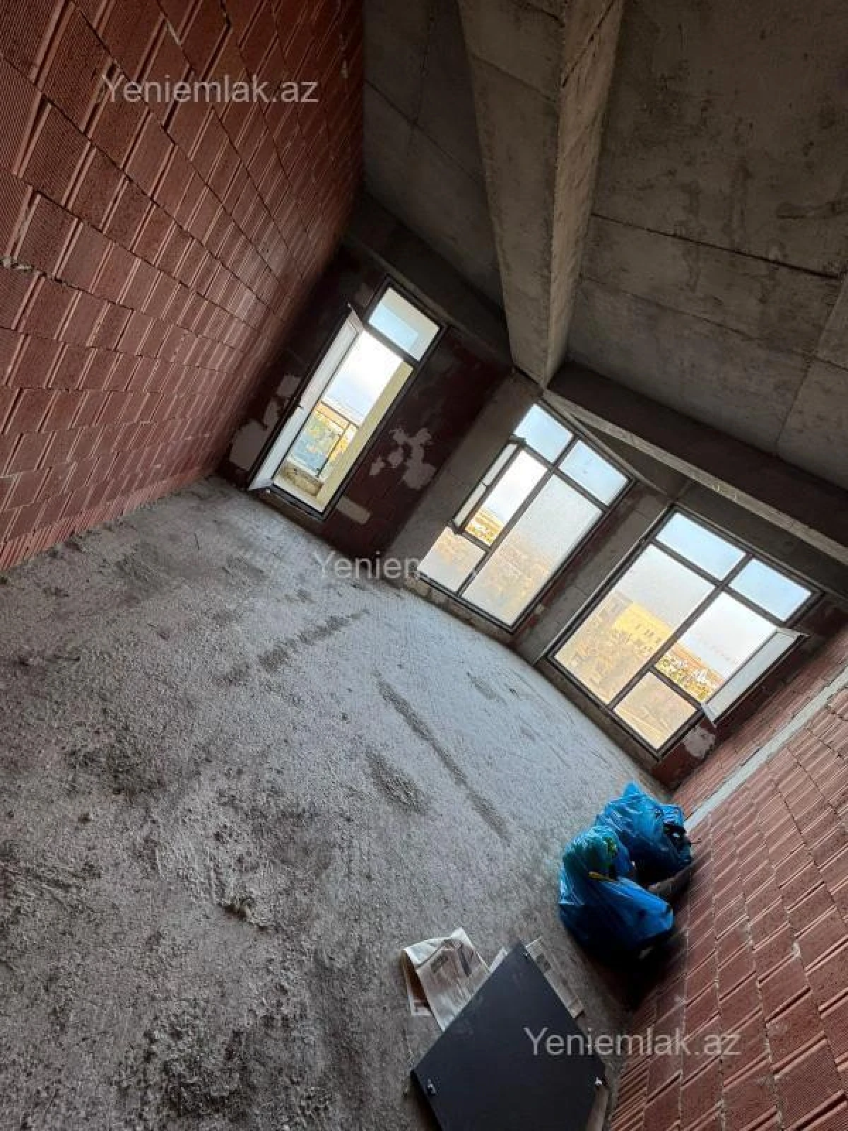 Satılır 2 otaqlı yeni tikili 93 m²