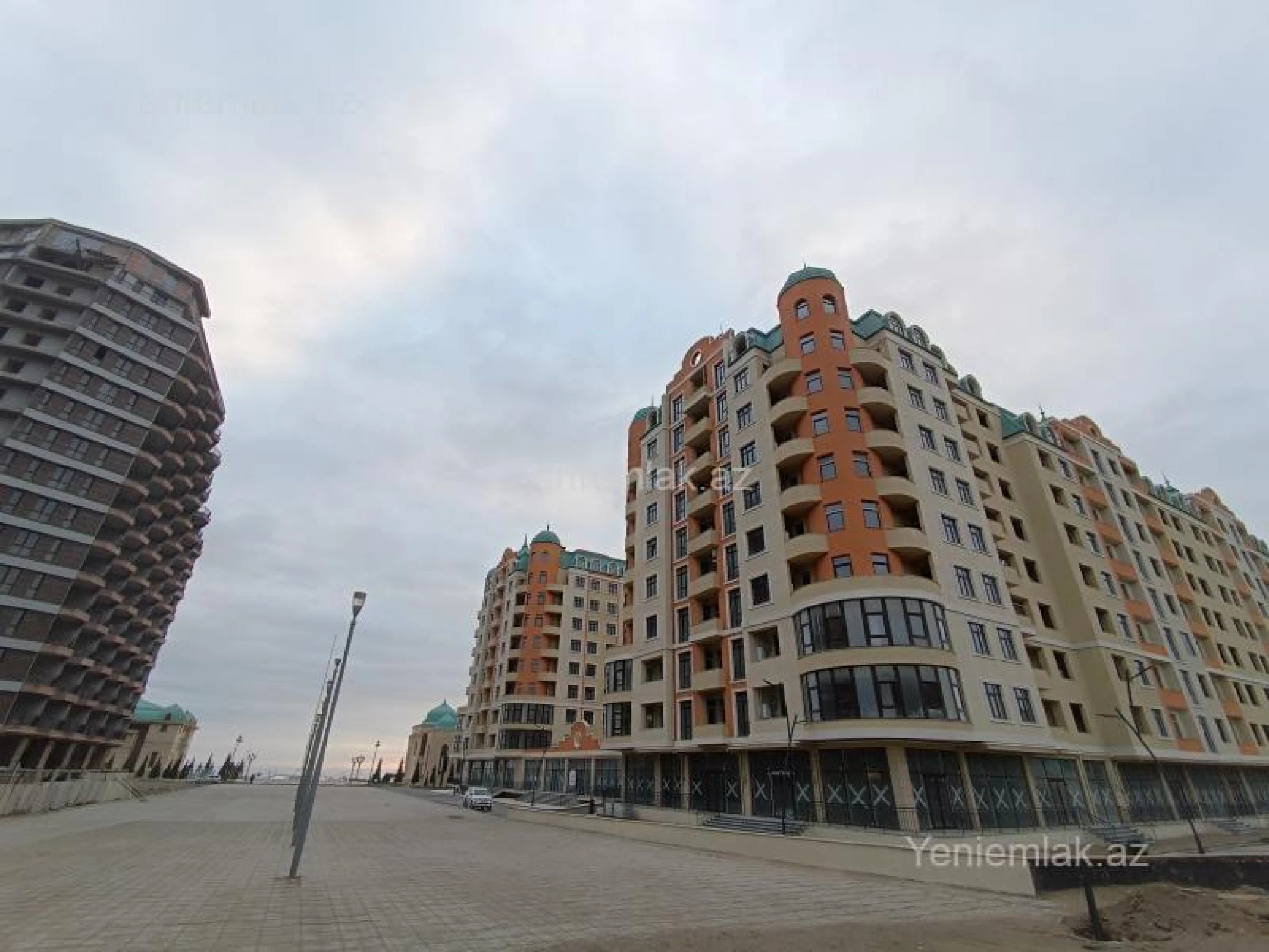 Satılır 2 otaqlı yeni tikili 93 m²
