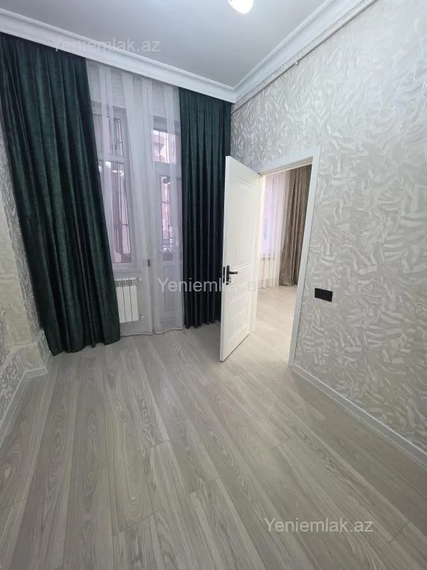 Satılır 2 otaqlı yeni tikili 55 m²