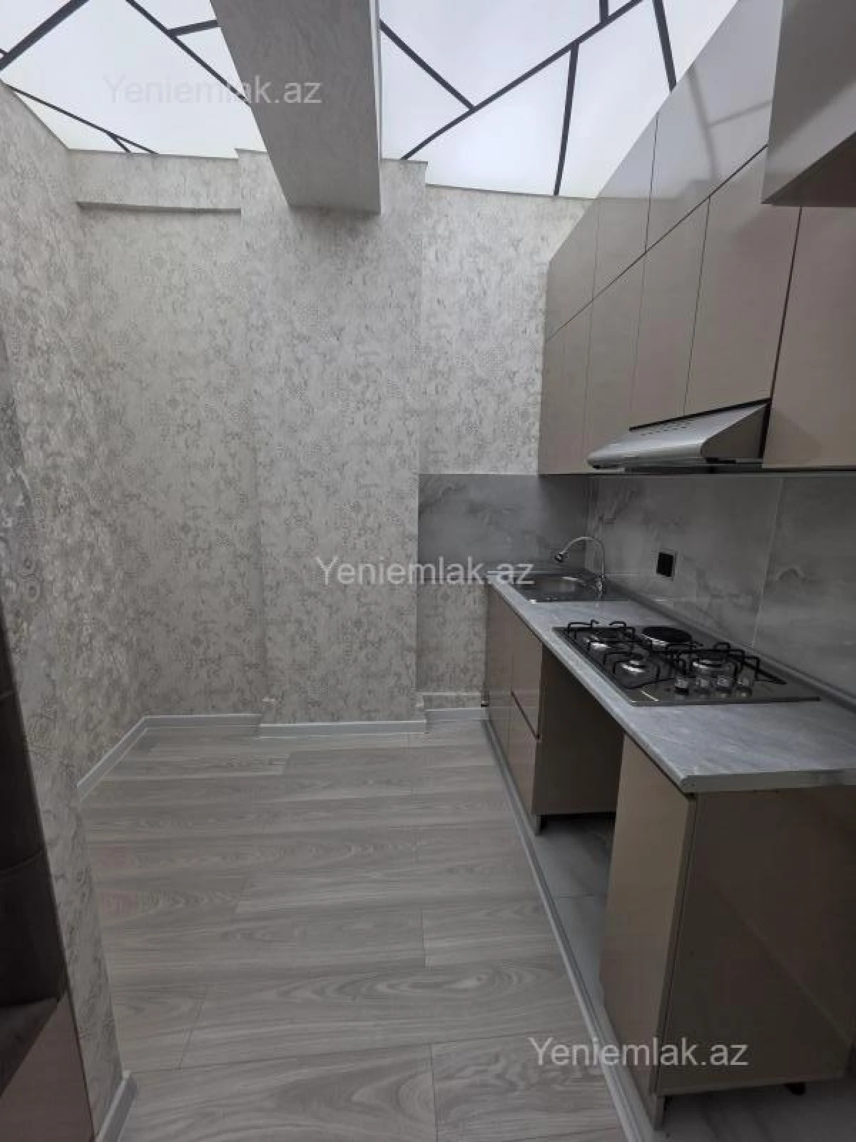 Satılır 2 otaqlı yeni tikili 55 m²