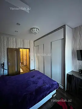 Satılır 2 otaqlı köhnə tikili 65 m²