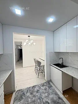 Satılır 2 otaqlı köhnə tikili 55 m²
