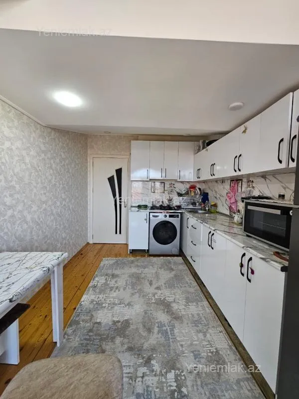 Satılır 2 otaqlı yeni tikili 64 m²
