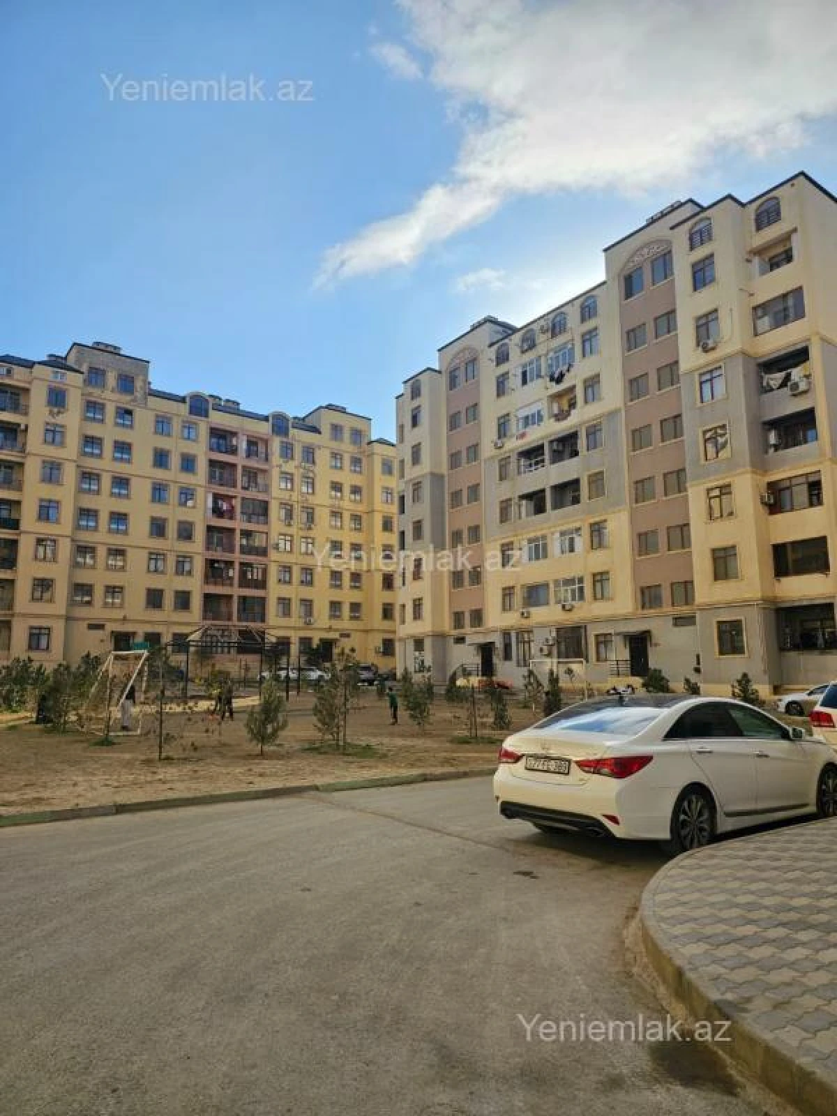 Satılır 2 otaqlı yeni tikili 64 m²