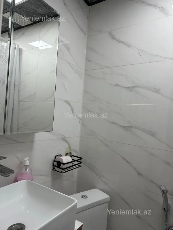 Satılır 2 otaqlı köhnə tikili 45 m²