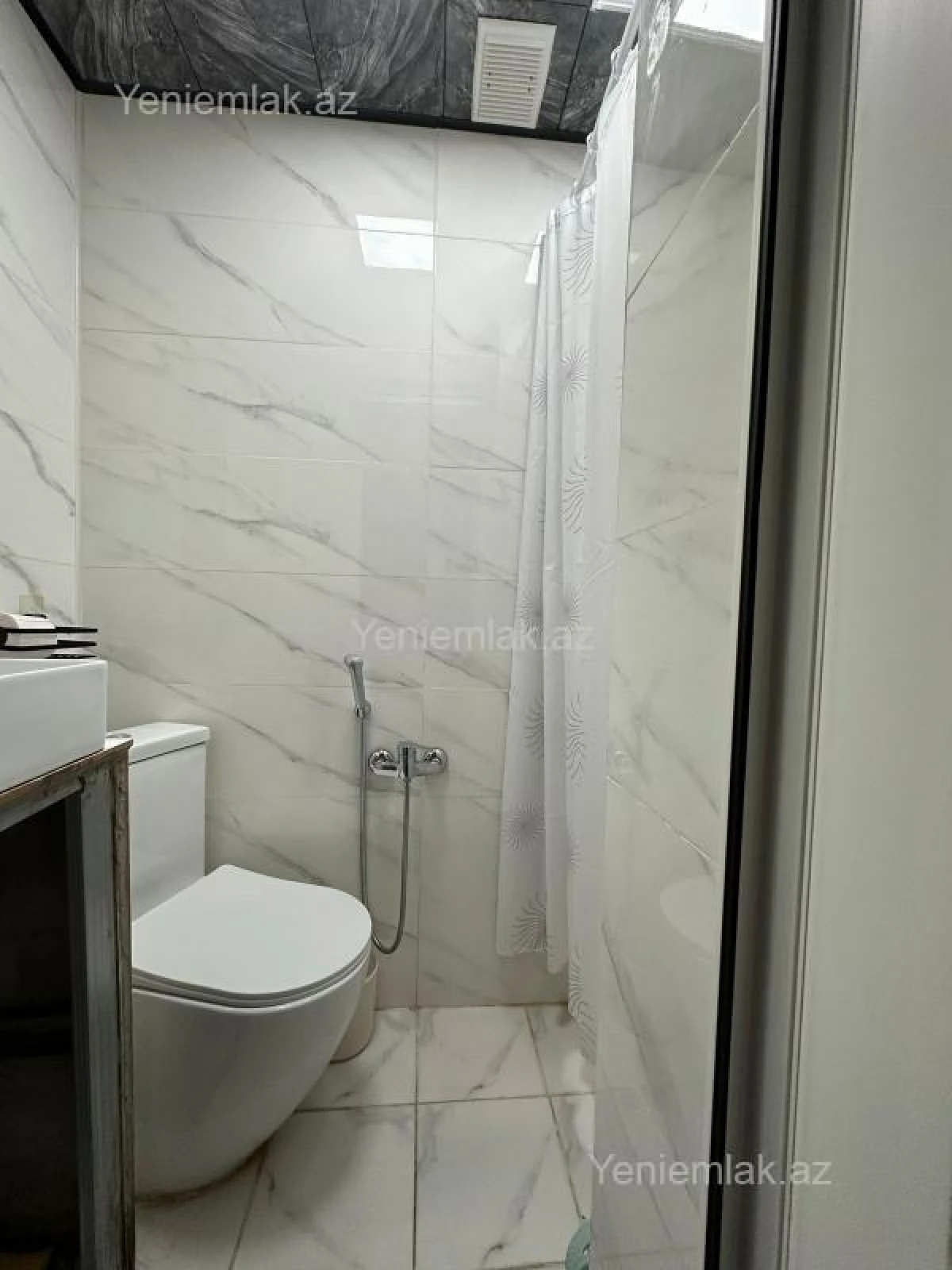 Satılır 2 otaqlı köhnə tikili 45 m²