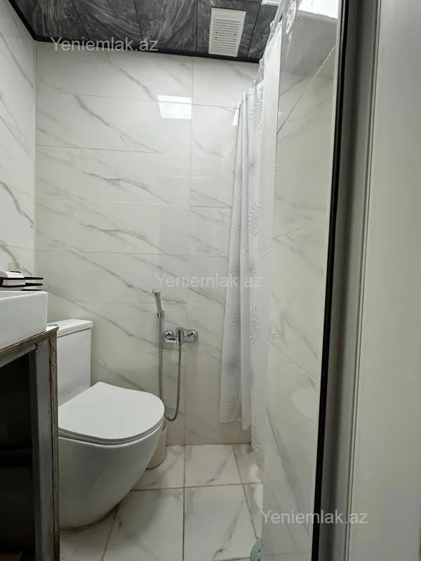 Satılır 2 otaqlı köhnə tikili 45 m²