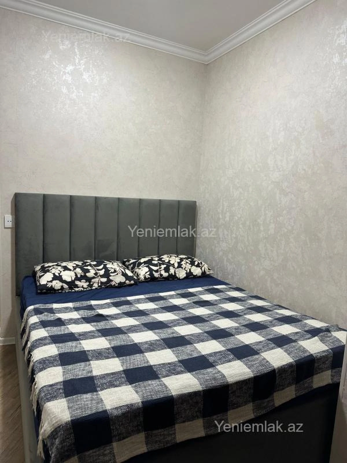Satılır 2 otaqlı köhnə tikili 45 m²