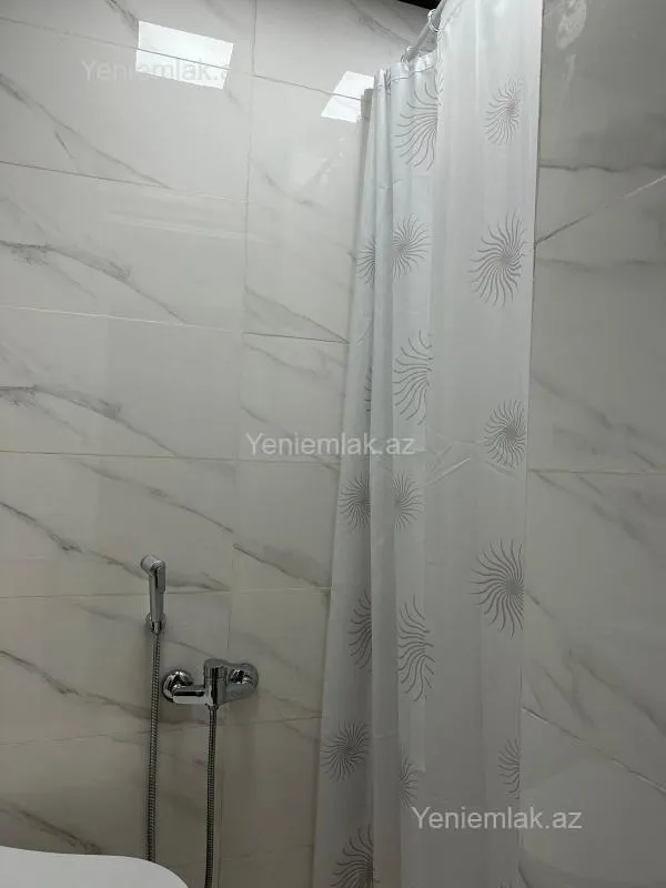 Satılır 2 otaqlı köhnə tikili 45 m²