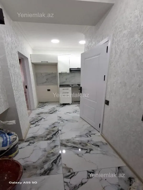 Satılır 2 otaqlı köhnə tikili 38 m²
