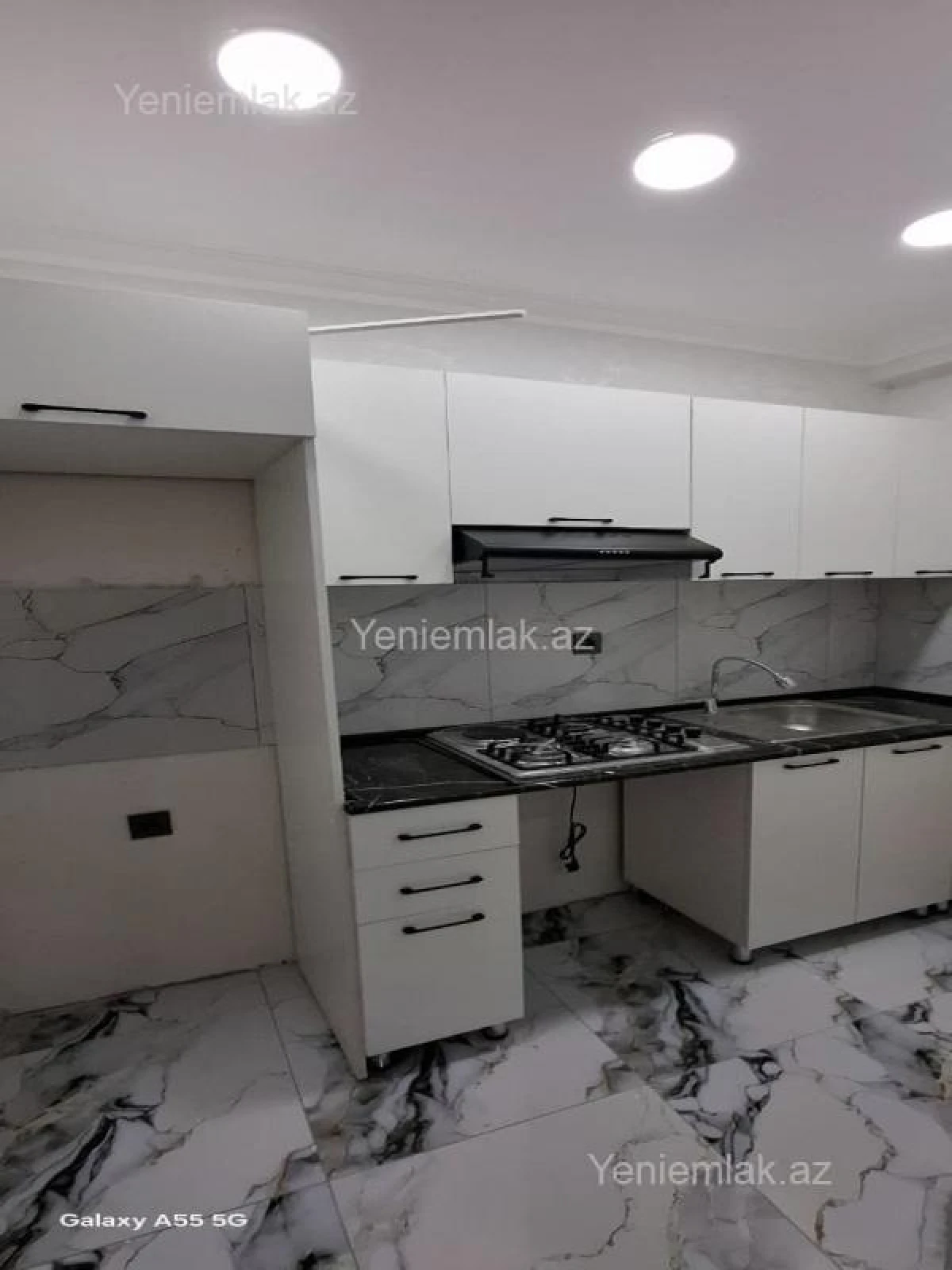 Satılır 2 otaqlı köhnə tikili 38 m²
